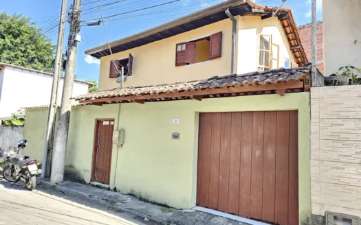 Aconchegante Casa a Venda no Bairro Mangueira em Paraty RJ