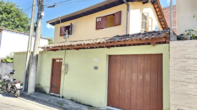 Aconchegante Casa a Venda no Bairro Mangueira em Paraty RJ
