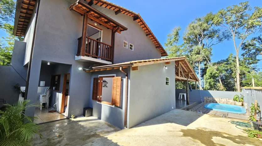 Charmosa Casa Com Vista para o Mar no Bairro Várzea do Bom Retiro