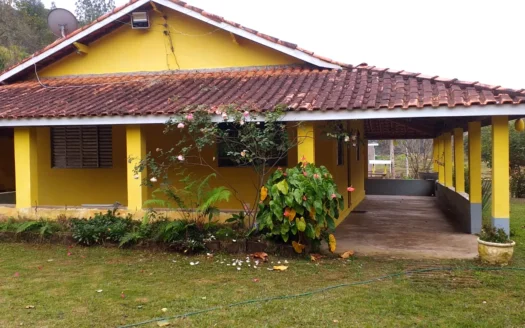 Belíssima Chácara a Venda no Bairro Catióca em Cunha – SP