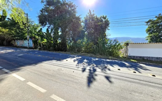 Lote Com Vista Privilegiada para o Mar no Bairro Caborê em Paraty
