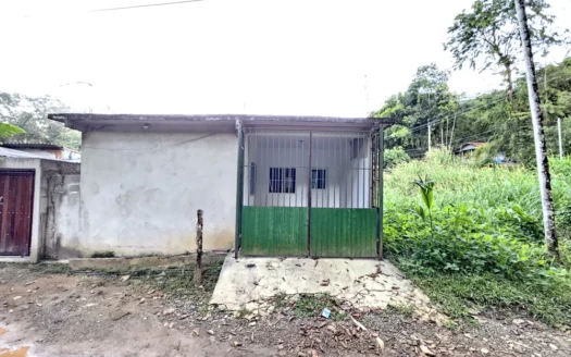 Casa Disponível pra Venda e Locação Semi Mobiliada no Bairro Barra Grande
