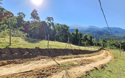 Lindo Sítio a Venda no Bairro Ponte Branca em Paraty RJ