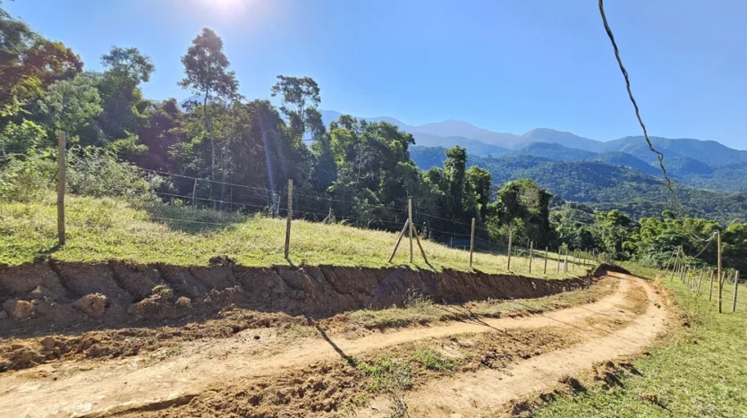 Lindo Sítio a Venda no Bairro Ponte Branca em Paraty RJ