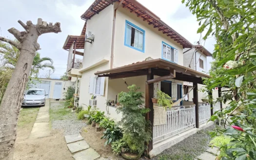 Linda Casa a Venda no Bairro Caborê em Paraty RJ