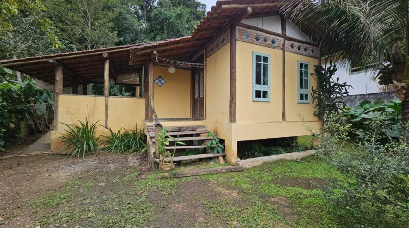 CASA A VENDA NO BAIRRO PRINCESA ISABEL EM PARATY RJ