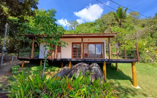 Graciosa Casa Com Vista para o Mar no Saco do Mamanguá