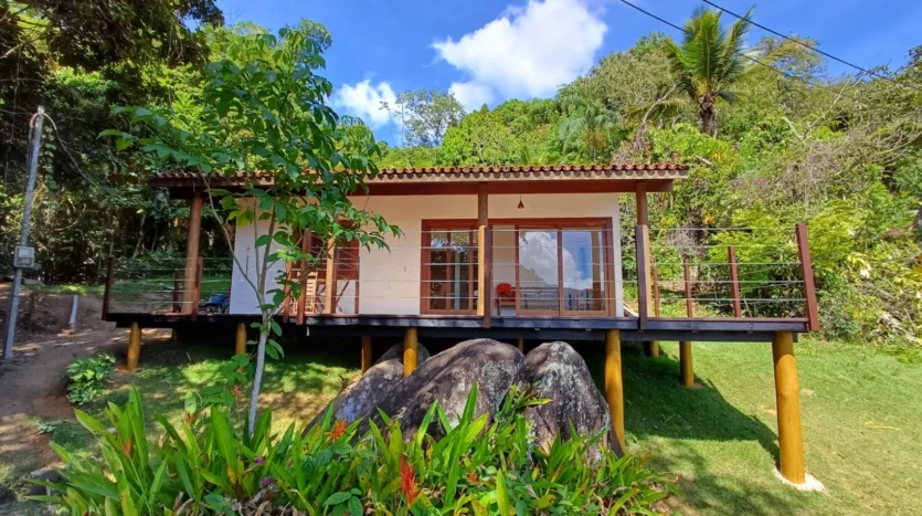 Graciosa Casa Com Vista para o Mar no Saco do Mamanguá