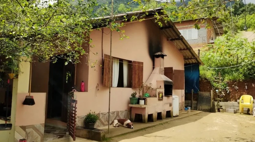 Casa Simples a Venda no bairro Coriscão em Paraty RJ