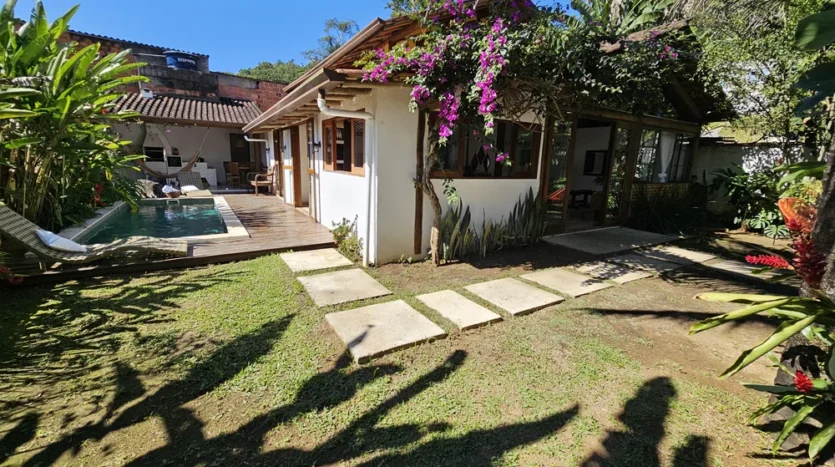 Sofisticada Casa a Venda no Bairro Corisquinho em Paraty RJ
