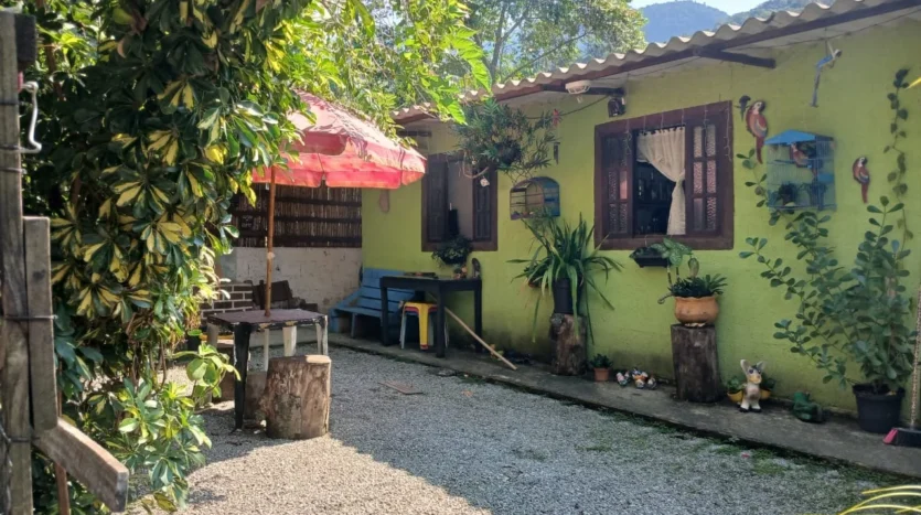 Casa Simples a Venda no Bairro São Roque