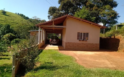 Linda Chácara a Venda no Bairro do Cedro em Cunha SP