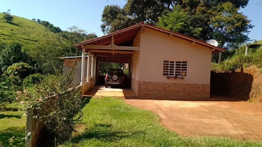 Linda Chácara a Venda no Bairro do Cedro em Cunha SP