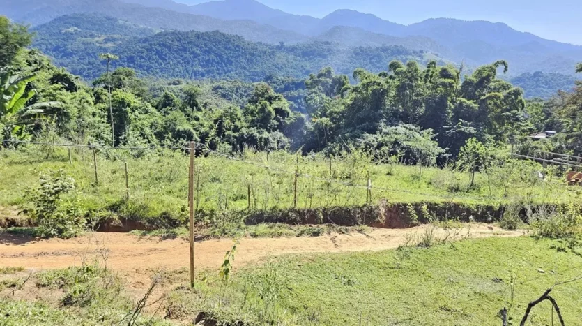 Lindo Lote Com Ótima Vista no Bairro Ponte Branca