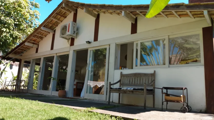 Linda Casa Perto do Mar Bairro Corumbê em Paraty