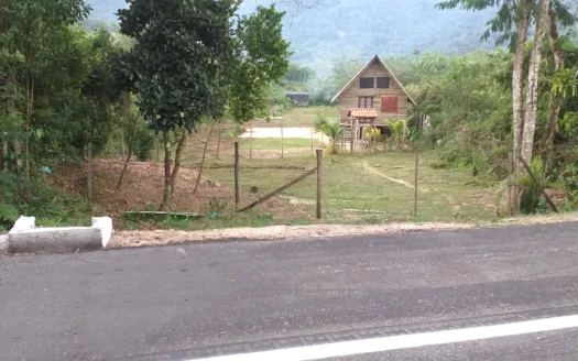 Chalé Rustico a Venda no Bairro Taquari em Paraty RJ