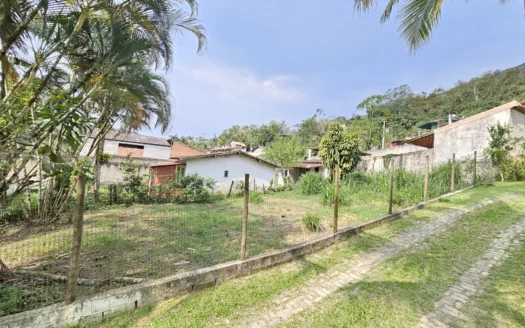 Lote a venda na Ponte Branca