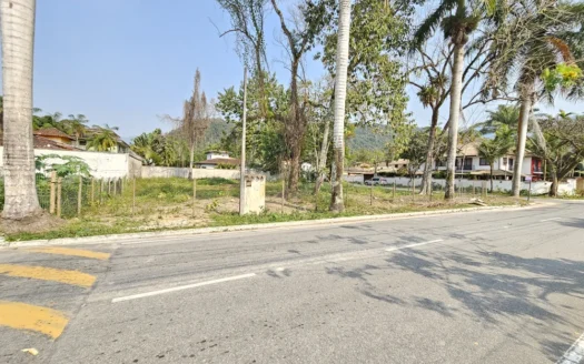 Lote de Esquina em Local Privilegiado no Bairro Portal das Artes