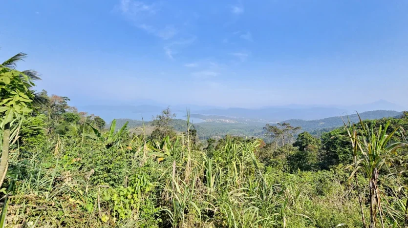 Lote com belíssima Vista Mar na Várzea do Corumbê